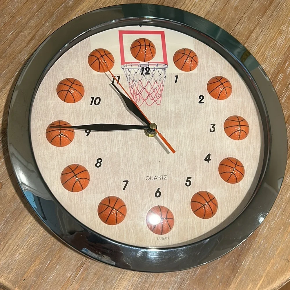 Basketball Wall Clock